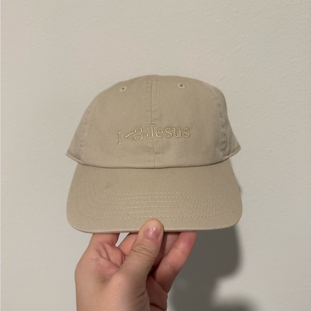 Beige 'I Love Jesus' Cap